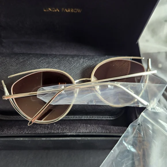 Linda Farrow Luxe Fontaine Cat Eye Sunglasses - Picture 5 of 11